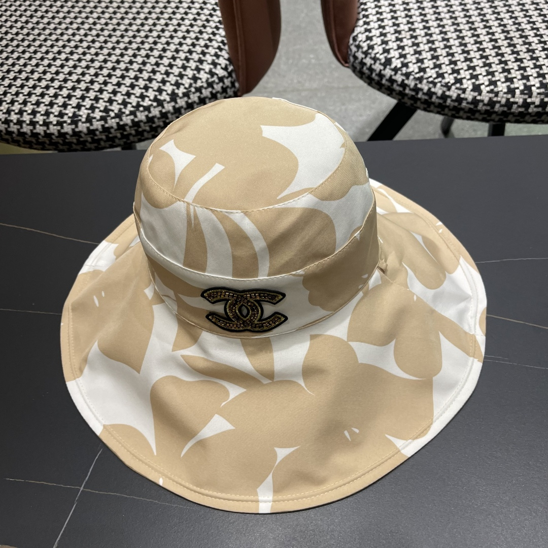  Chanel(香奈儿)新款韩系帽子女春夏显脸小时尚盆帽大檐百搭遮阳
渔夫帽双面戴防紫外线