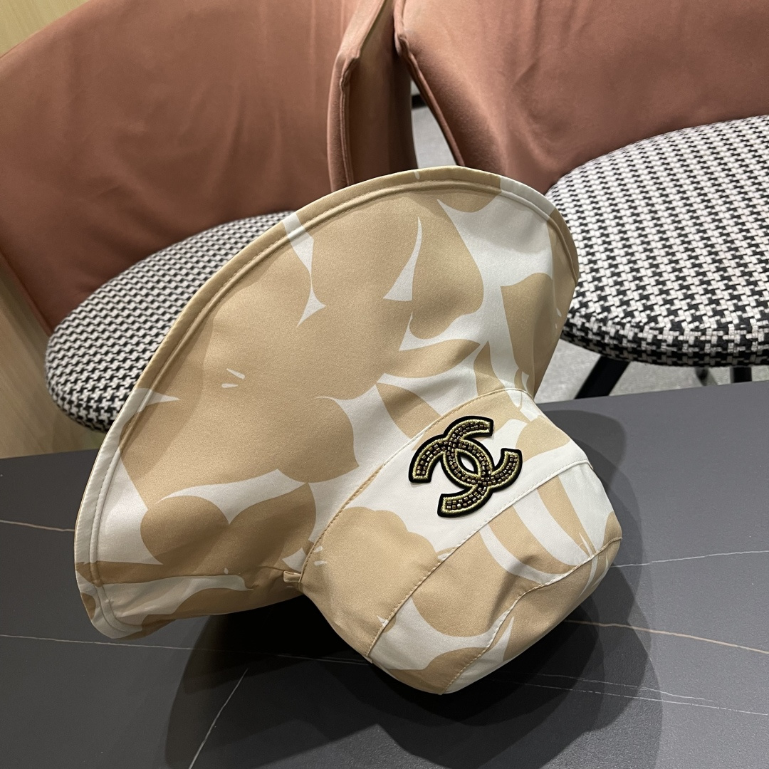  Chanel(香奈儿)新款韩系帽子女春夏显脸小时尚盆帽大檐百搭遮阳
渔夫帽双面戴防紫外线