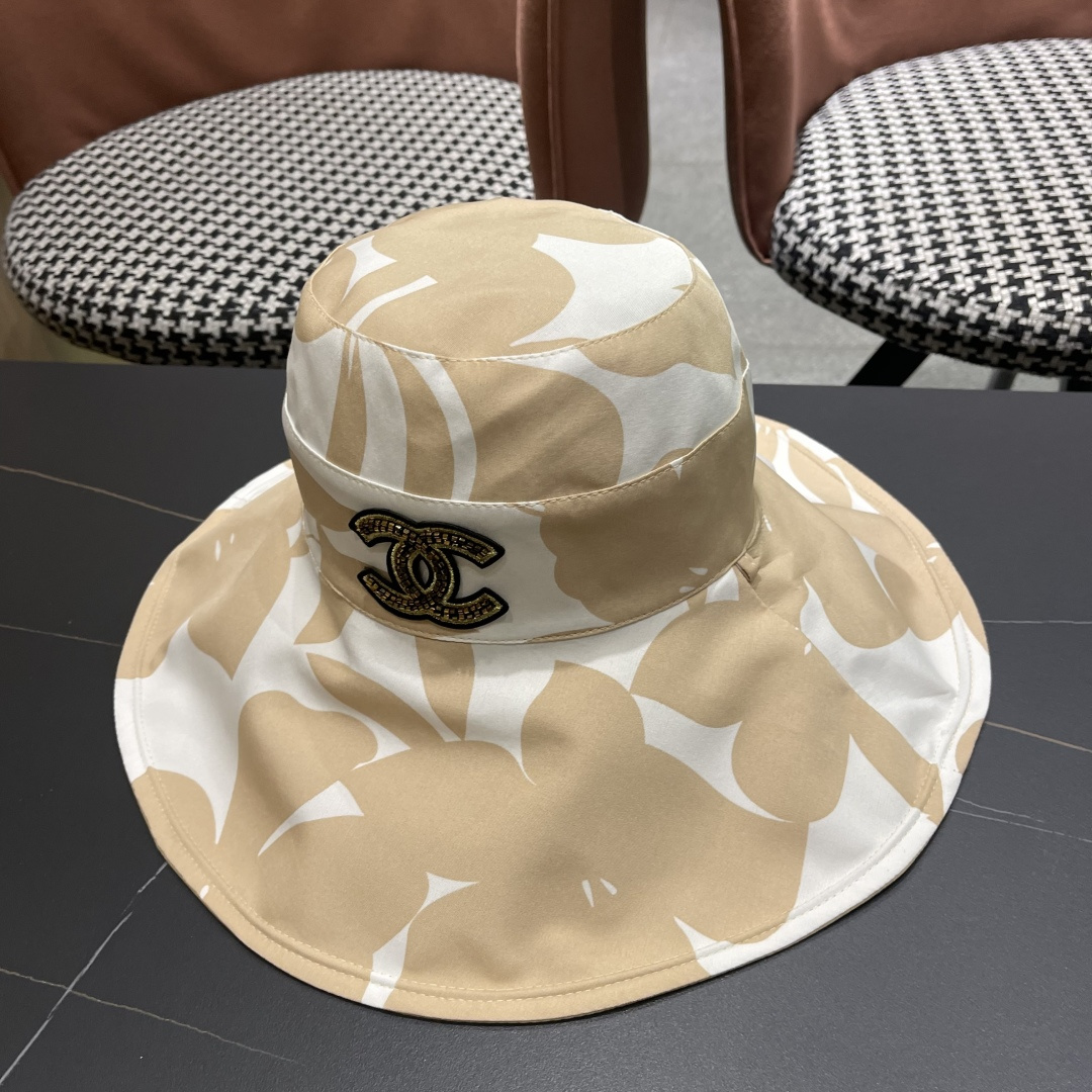  Chanel(香奈儿)新款韩系帽子女春夏显脸小时尚盆帽大檐百搭遮阳
渔夫帽双面戴防紫外线