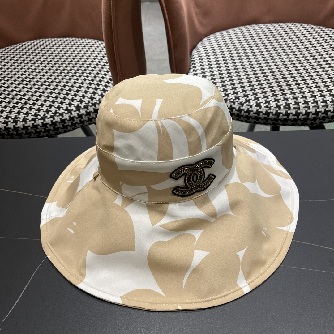  Chanel(香奈儿)新款韩系帽子女春夏显脸小时尚盆帽大檐百搭遮阳
渔夫帽双面戴防紫外线