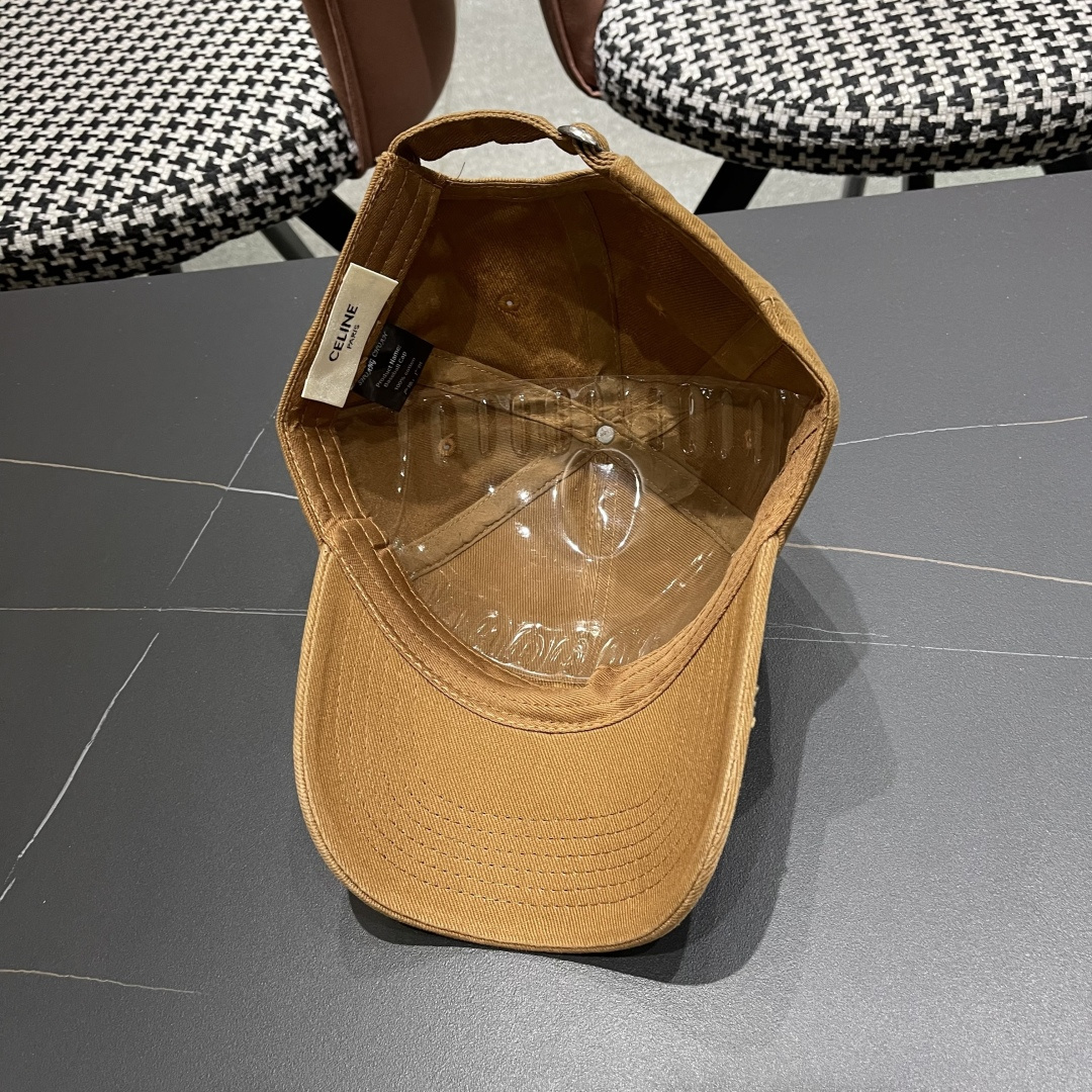 💛【CELINE赛琳】2025春夏款彩色棒球帽🧢，出街必备超好搭配，赶紧入手！