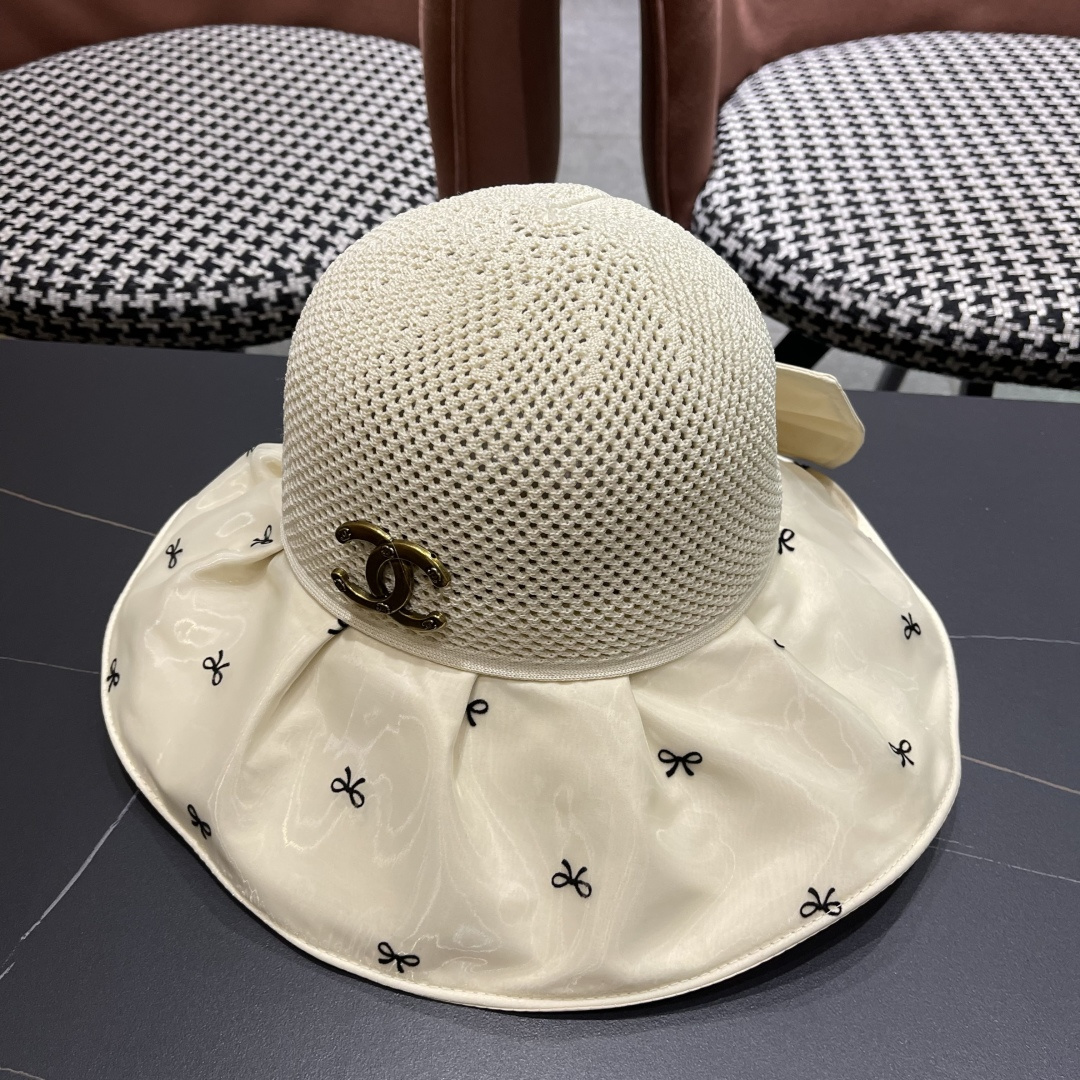  Chanel（香奈儿）蝴蝶结渔夫帽子女春夏季户外防紫外
线遮脸遮阳帽显脸小