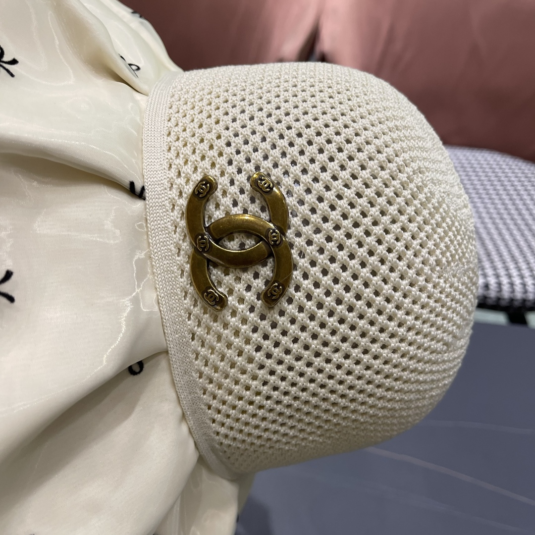  Chanel（香奈儿）蝴蝶结渔夫帽子女春夏季户外防紫外
线遮脸遮阳帽显脸小