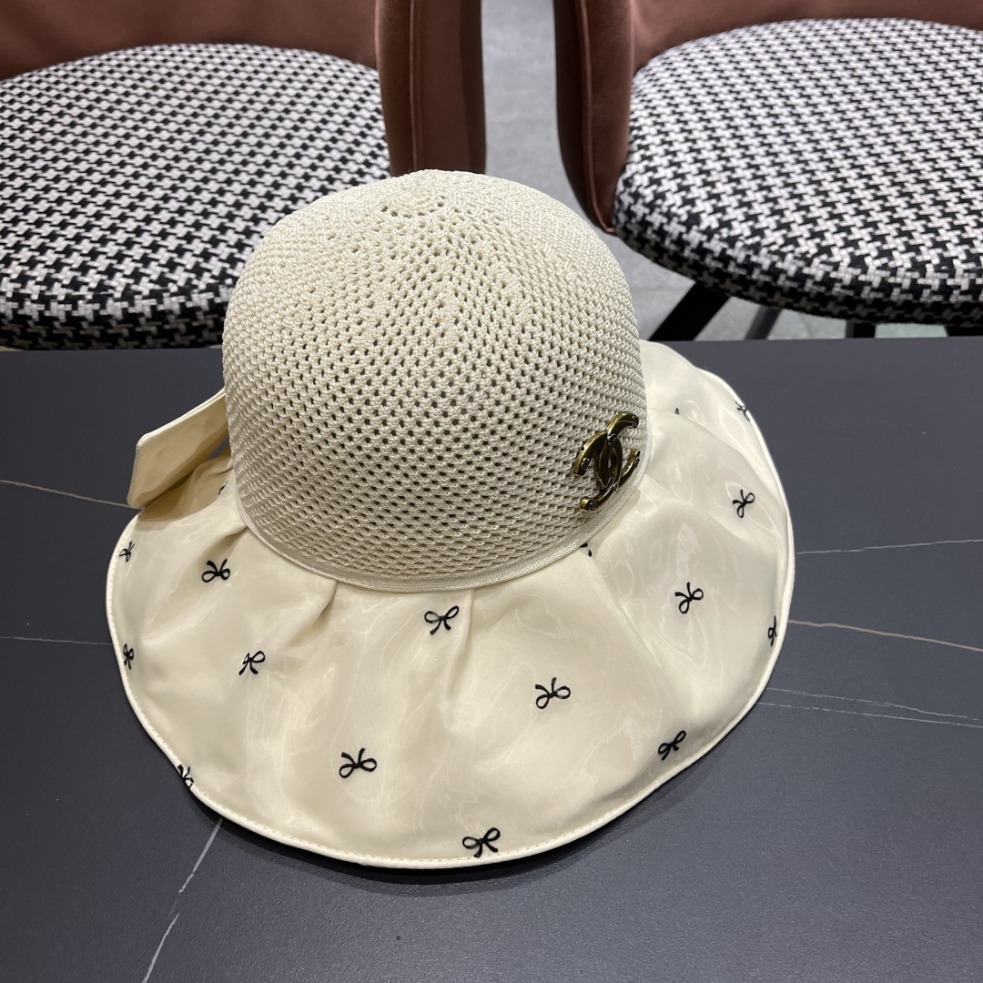  Chanel（香奈儿）蝴蝶结渔夫帽子女春夏季户外防紫外
线遮脸遮阳帽显脸小