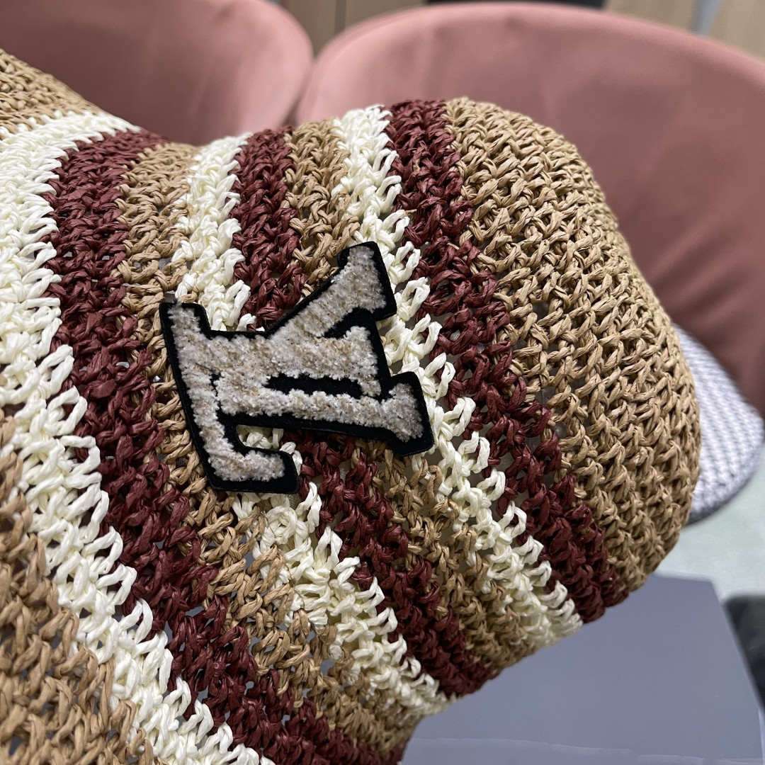  Lv路易威登日系条纹草编手工草帽女夏百搭休闲可折叠显脸小
水桶帽度假遮阳帽