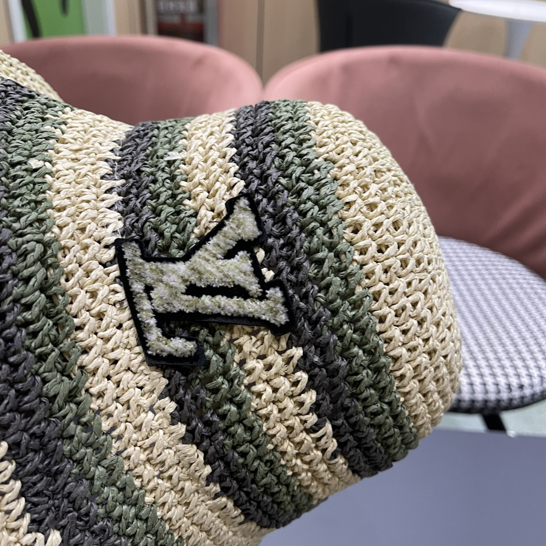  Lv路易威登日系条纹草编手工草帽女夏百搭休闲可折叠显脸小
水桶帽度假遮阳帽