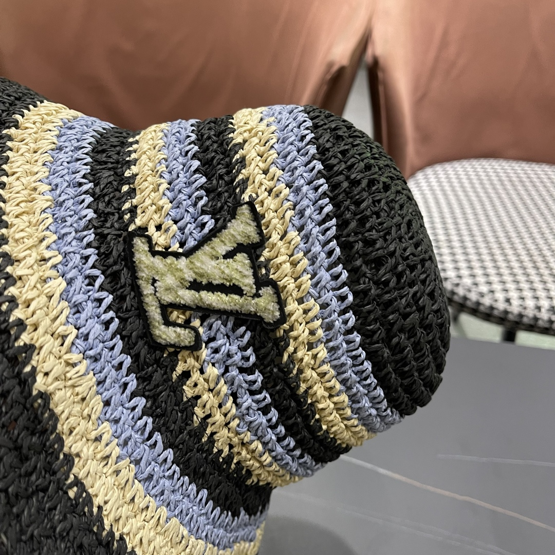  Lv路易威登日系条纹草编手工草帽女夏百搭休闲可折叠显脸小
水桶帽度假遮阳帽