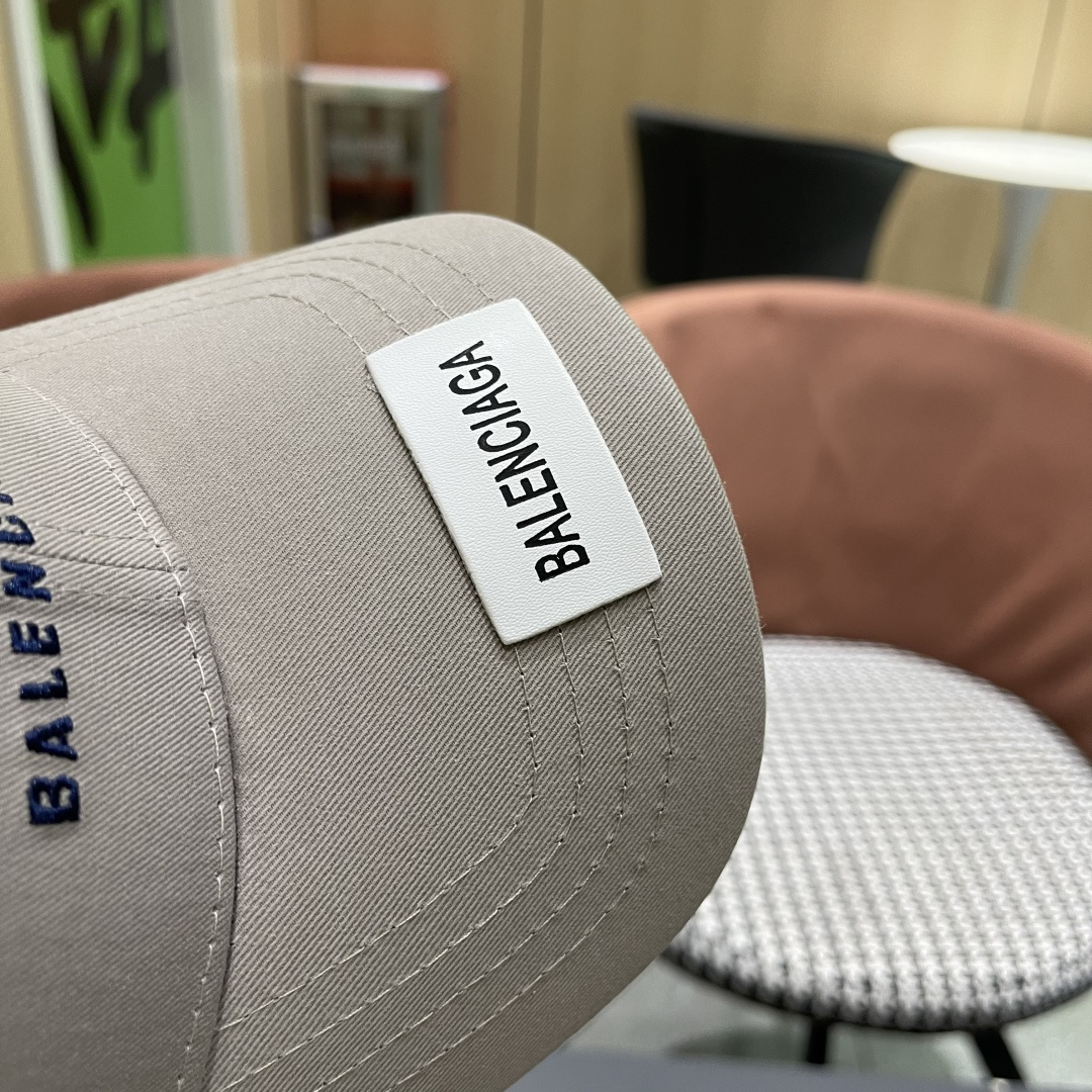   BALENCIAGA巴黎世家🆕2025春款新款个性棒球帽，高品质透气性巨佳，四季佩戴款
男女同款