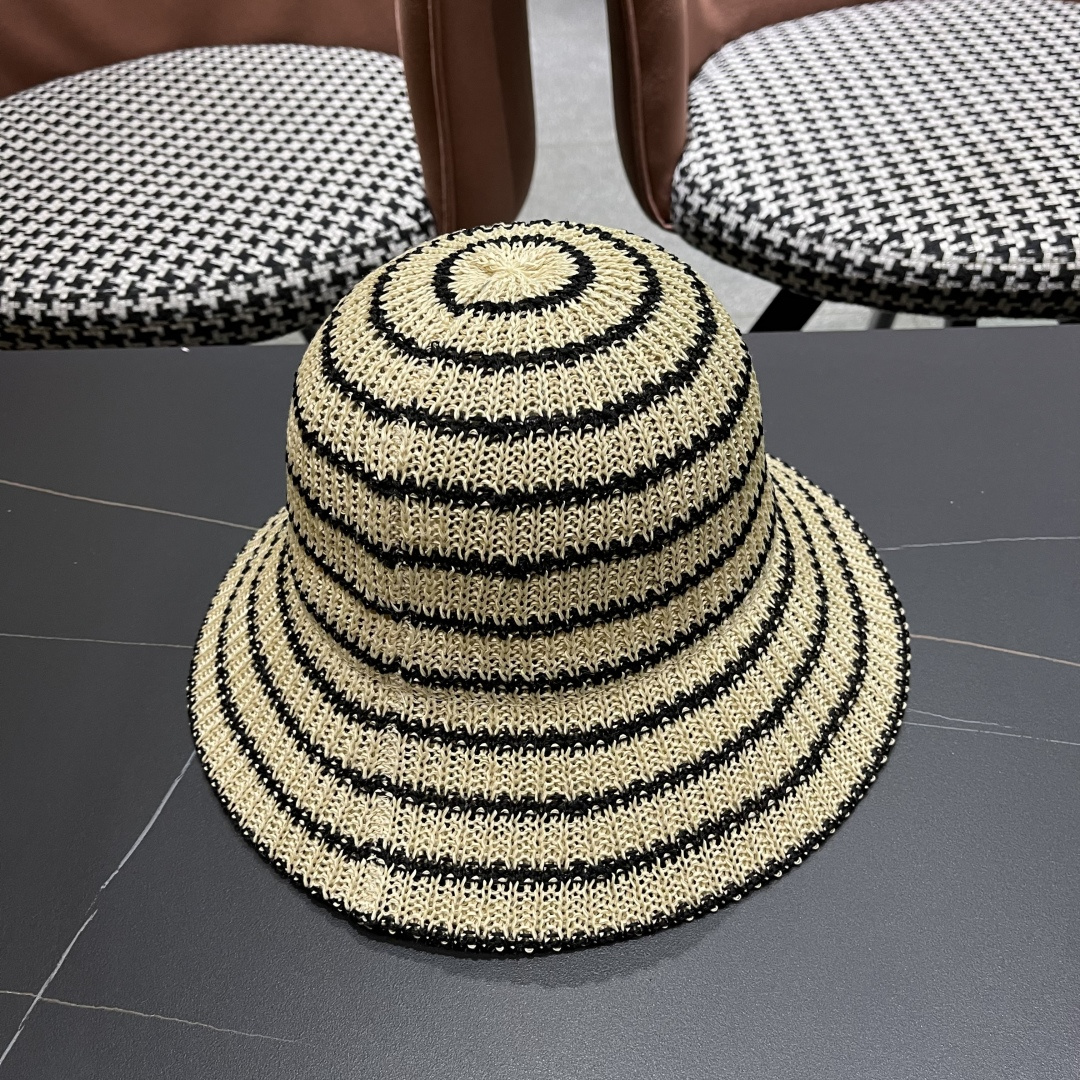  Chanel(香奈儿)草帽春夏薄款条纹渔夫帽女透气遮阳水桶帽时尚
针织盆帽文艺百搭帽