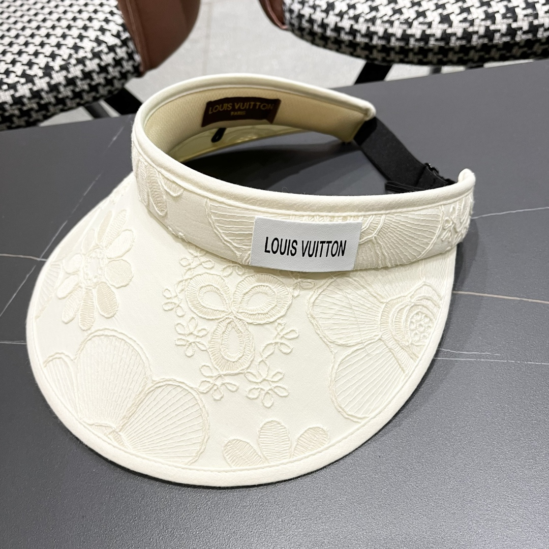  lv路易威登2025新款花朵刺绣空顶帽女春夏出游遮阳防晒帽显脸
小百搭休闲太阳盆帽