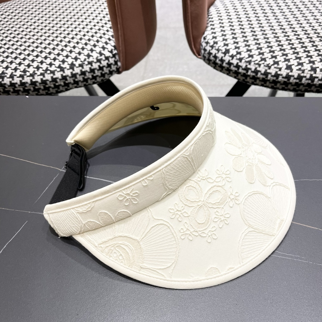  lv路易威登2025新款花朵刺绣空顶帽女春夏出游遮阳防晒帽显脸
小百搭休闲太阳盆帽