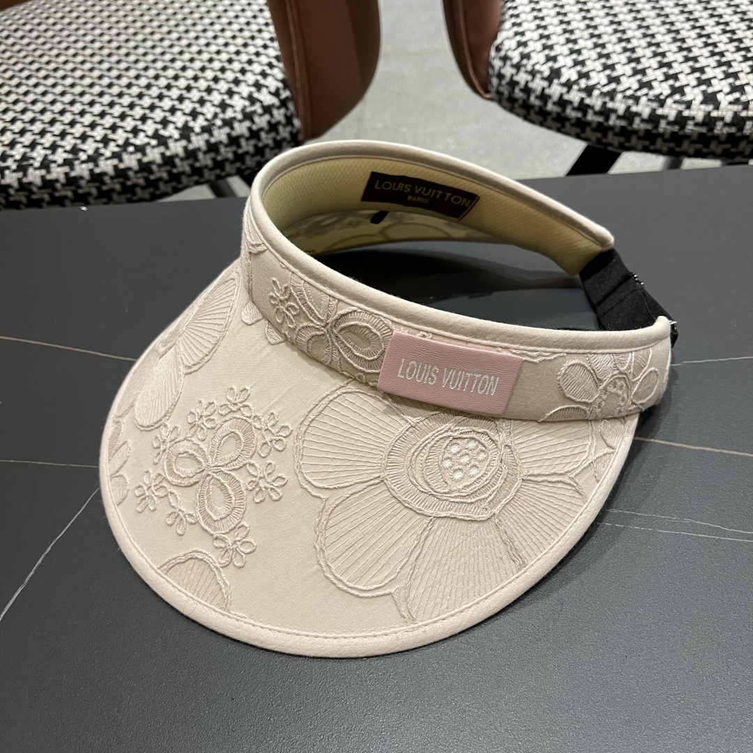  lv路易威登2025新款花朵刺绣空顶帽女春夏出游遮阳防晒帽显脸
小百搭休闲太阳盆帽