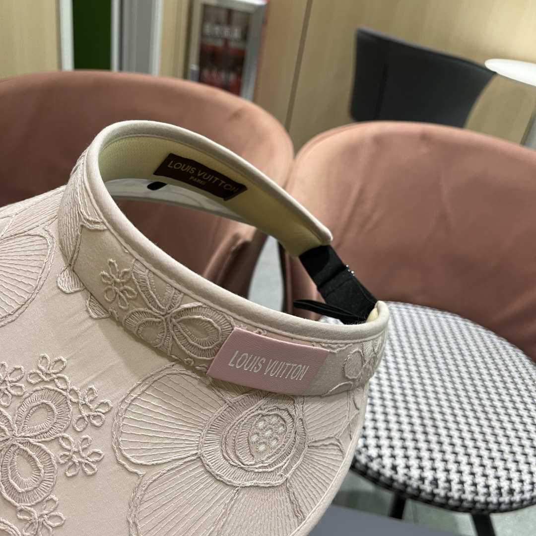  lv路易威登2025新款花朵刺绣空顶帽女春夏出游遮阳防晒帽显脸
小百搭休闲太阳盆帽
