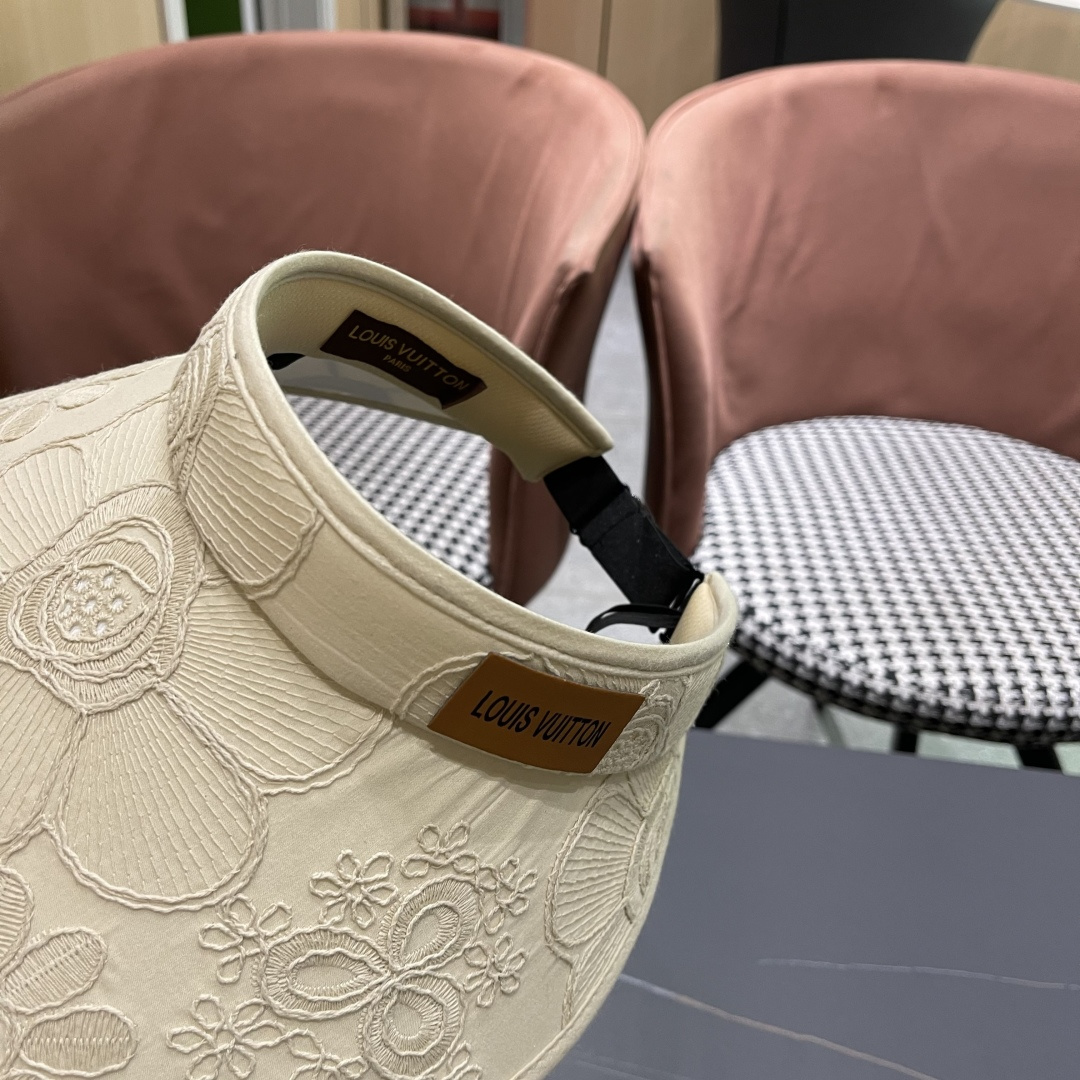  lv路易威登2025新款花朵刺绣空顶帽女春夏出游遮阳防晒帽显脸
小百搭休闲太阳盆帽