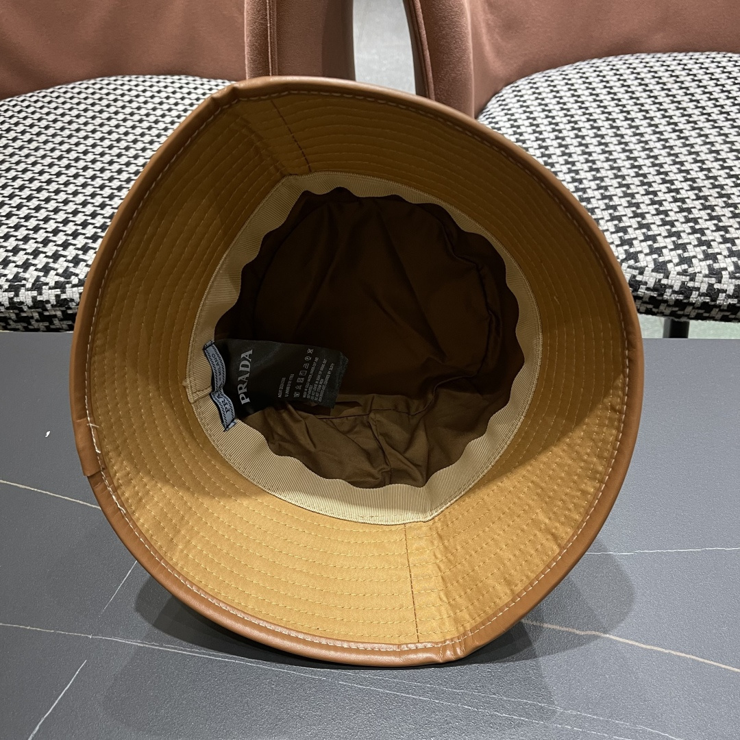  lv路易威登2025新款花朵刺绣空顶帽女春夏出游遮阳防晒帽显脸
小百搭休闲太阳盆帽