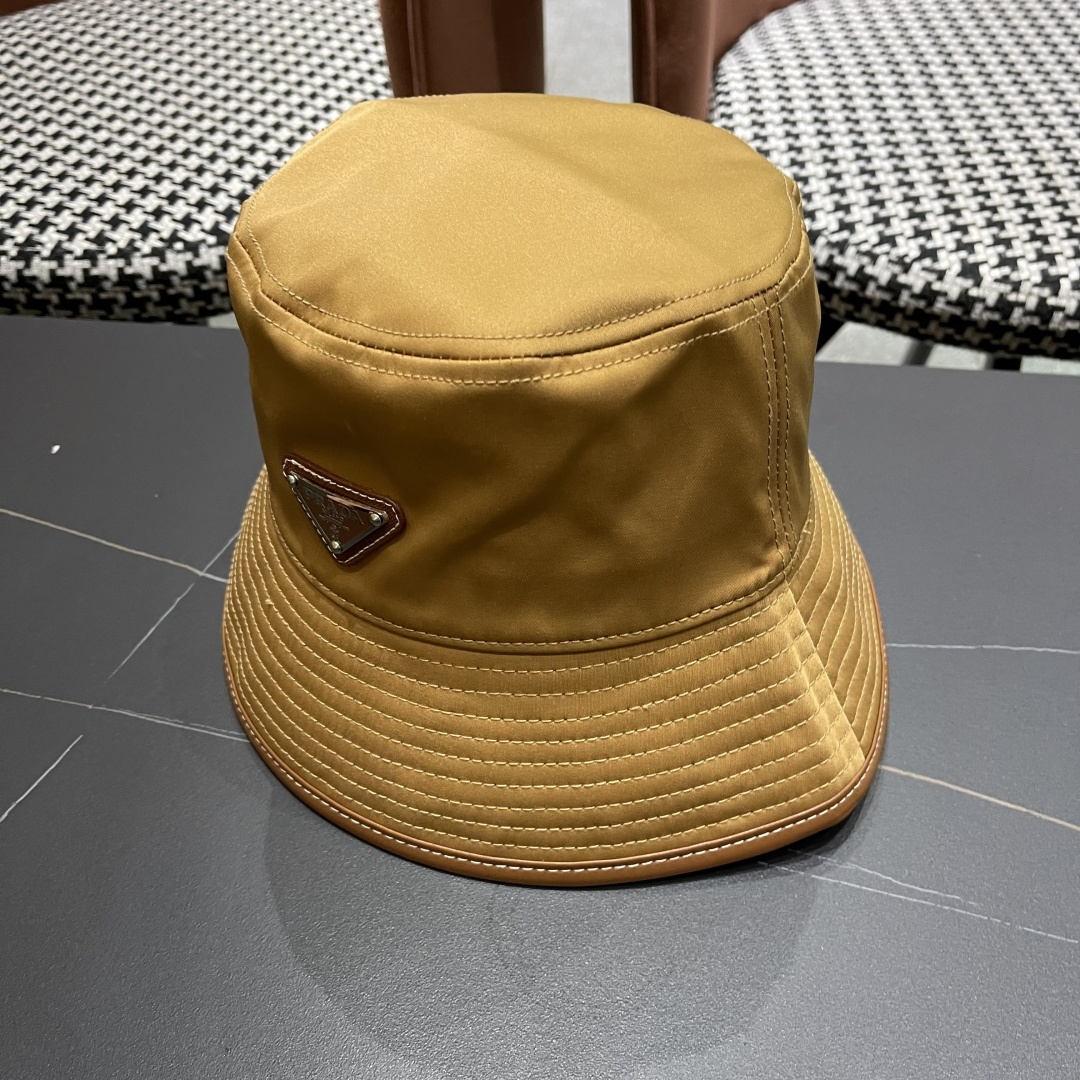  lv路易威登2025新款花朵刺绣空顶帽女春夏出游遮阳防晒帽显脸
小百搭休闲太阳盆帽