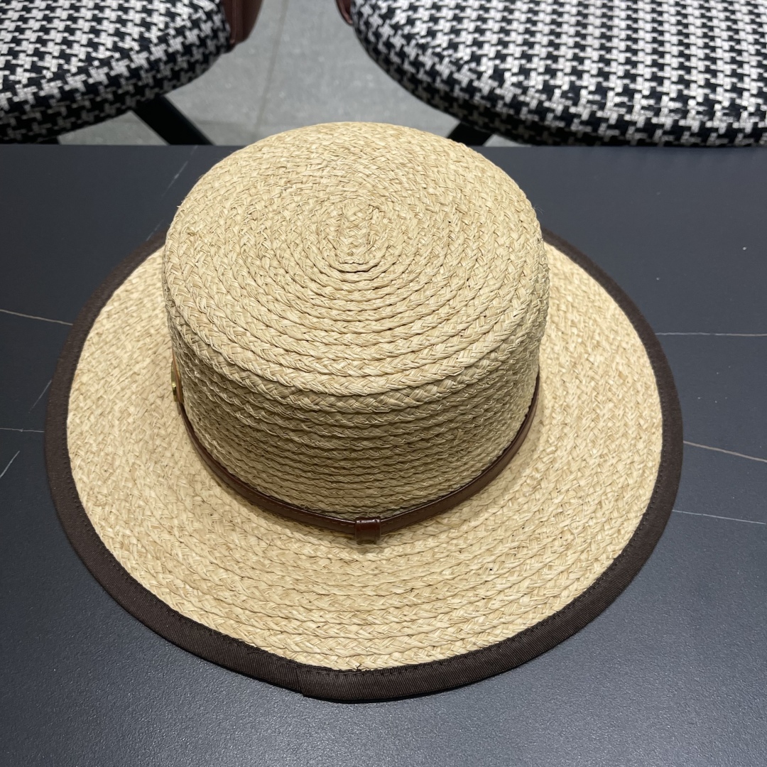  迪奥Dior新款草帽女夏季出游防晒遮阳帽平顶帽
皮带扣沙滩帽