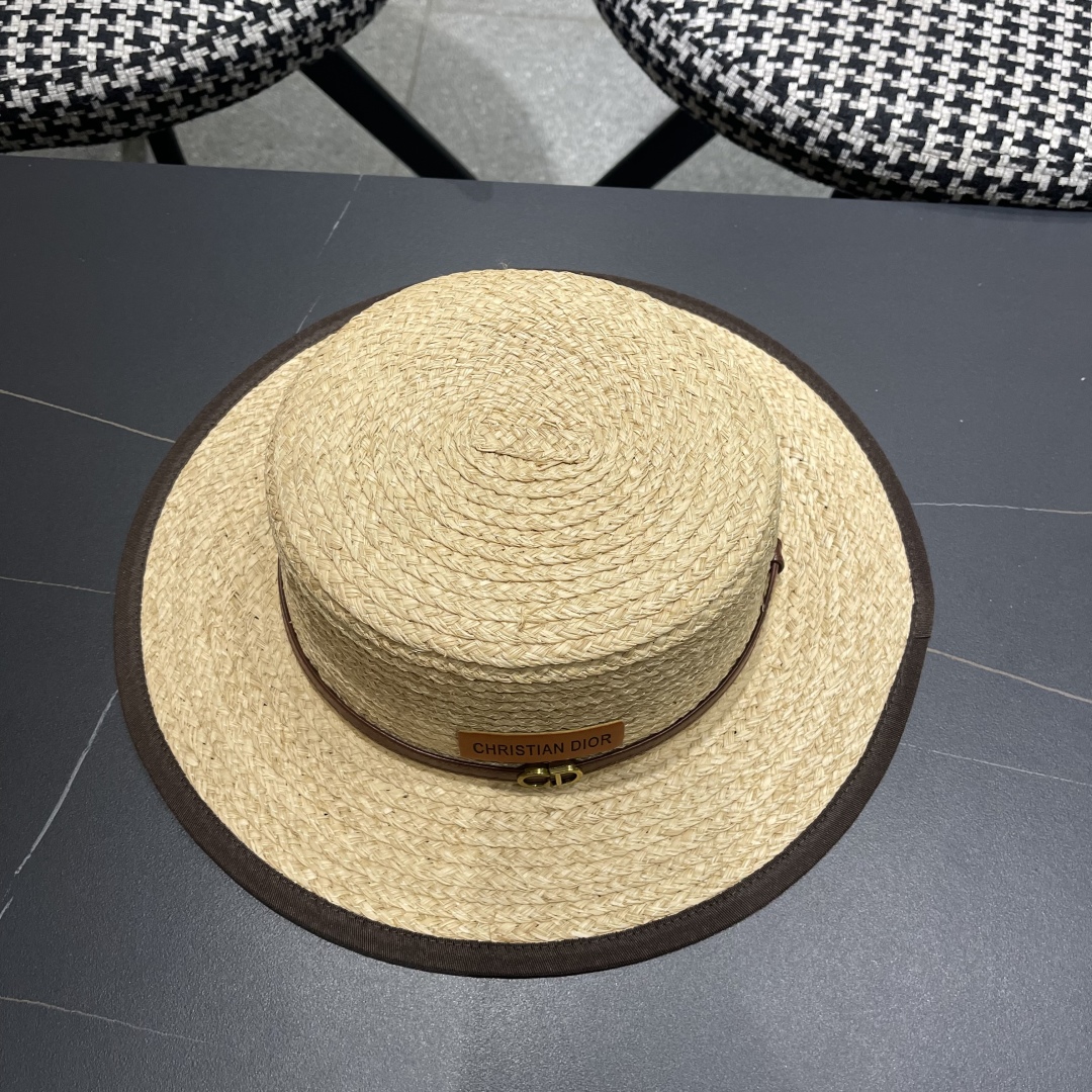  迪奥Dior新款草帽女夏季出游防晒遮阳帽平顶帽
皮带扣沙滩帽