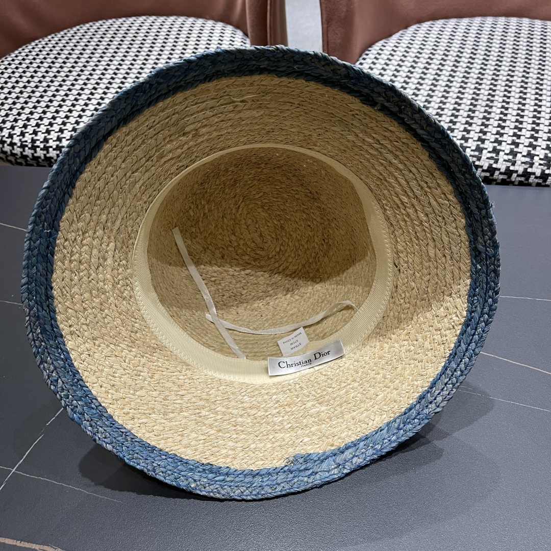  迪奥Dior夏季高档时尚小香风高级拉菲草防晒帽子女
阳帽太阳帽女草帽