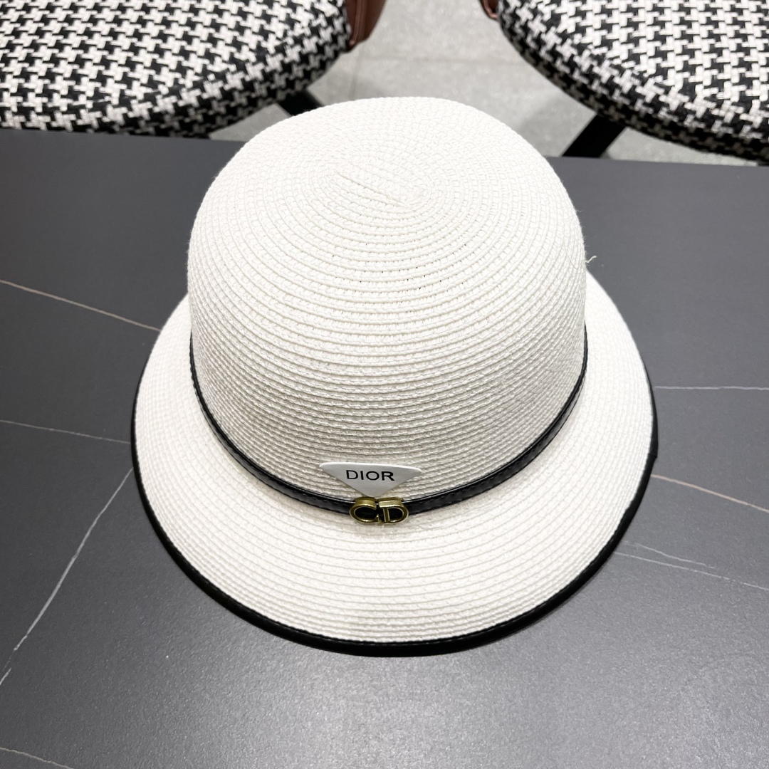  【DIOR迪奥】2025新款水桶草帽盆帽🤩沙滩风，简约大方，百搭单品～出街首选，新款帽型超美腻，新品上