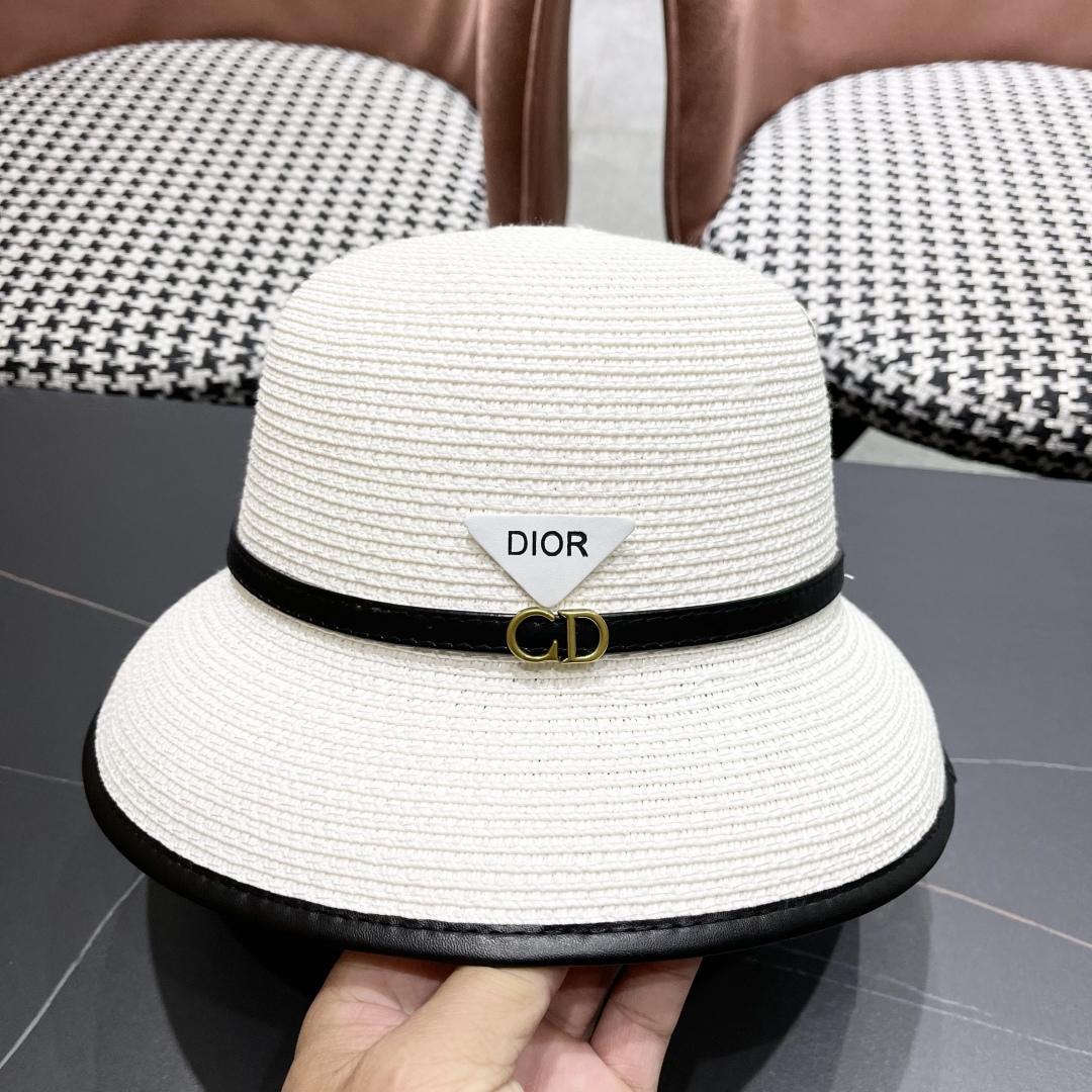 【DIOR迪奥】2025新款水桶草帽盆帽🤩沙滩风，简约大方，百搭单品～出街首选，新款帽型超美腻，新品上