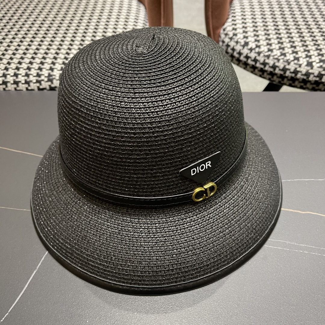  【DIOR迪奥】2025新款水桶草帽盆帽🤩沙滩风，简约大方，百搭单品～出街首选，新款帽型超美腻，新品上