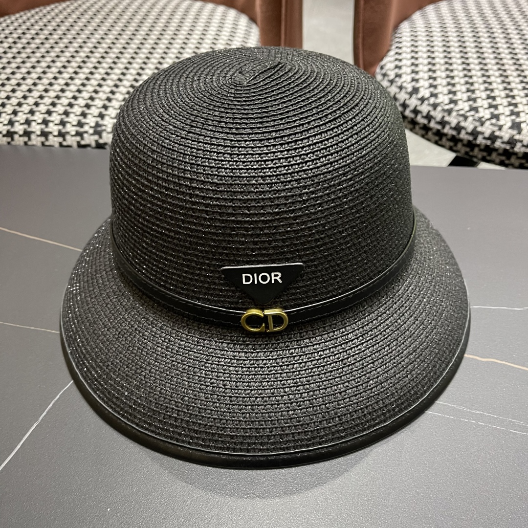  【DIOR迪奥】2025新款水桶草帽盆帽🤩沙滩风，简约大方，百搭单品～出街首选，新款帽型超美腻，新品上