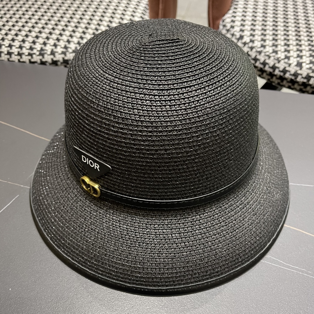  【DIOR迪奥】2025新款水桶草帽盆帽🤩沙滩风，简约大方，百搭单品～出街首选，新款帽型超美腻，新品上