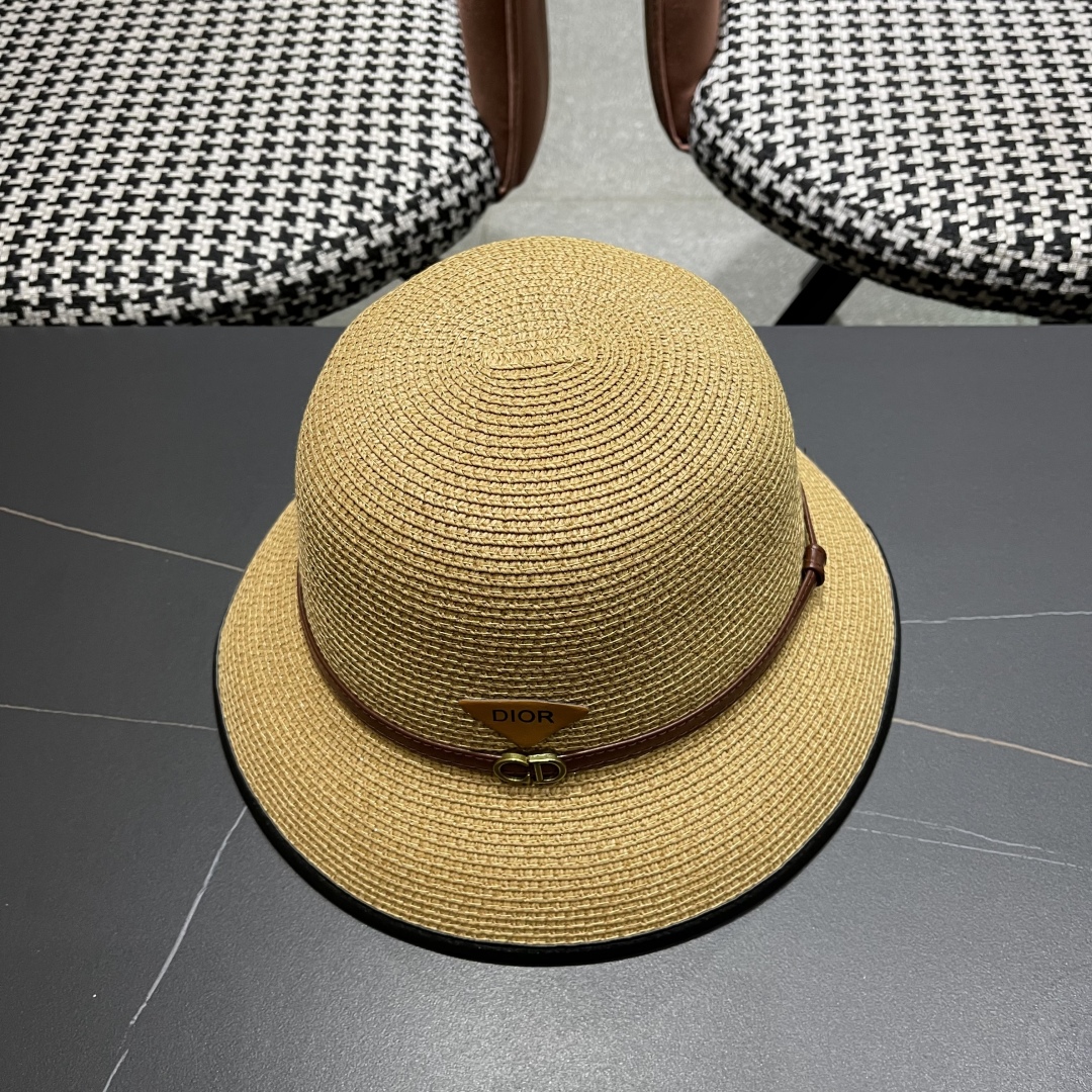  【DIOR迪奥】2025新款水桶草帽盆帽🤩沙滩风，简约大方，百搭单品～出街首选，新款帽型超美腻，新品上