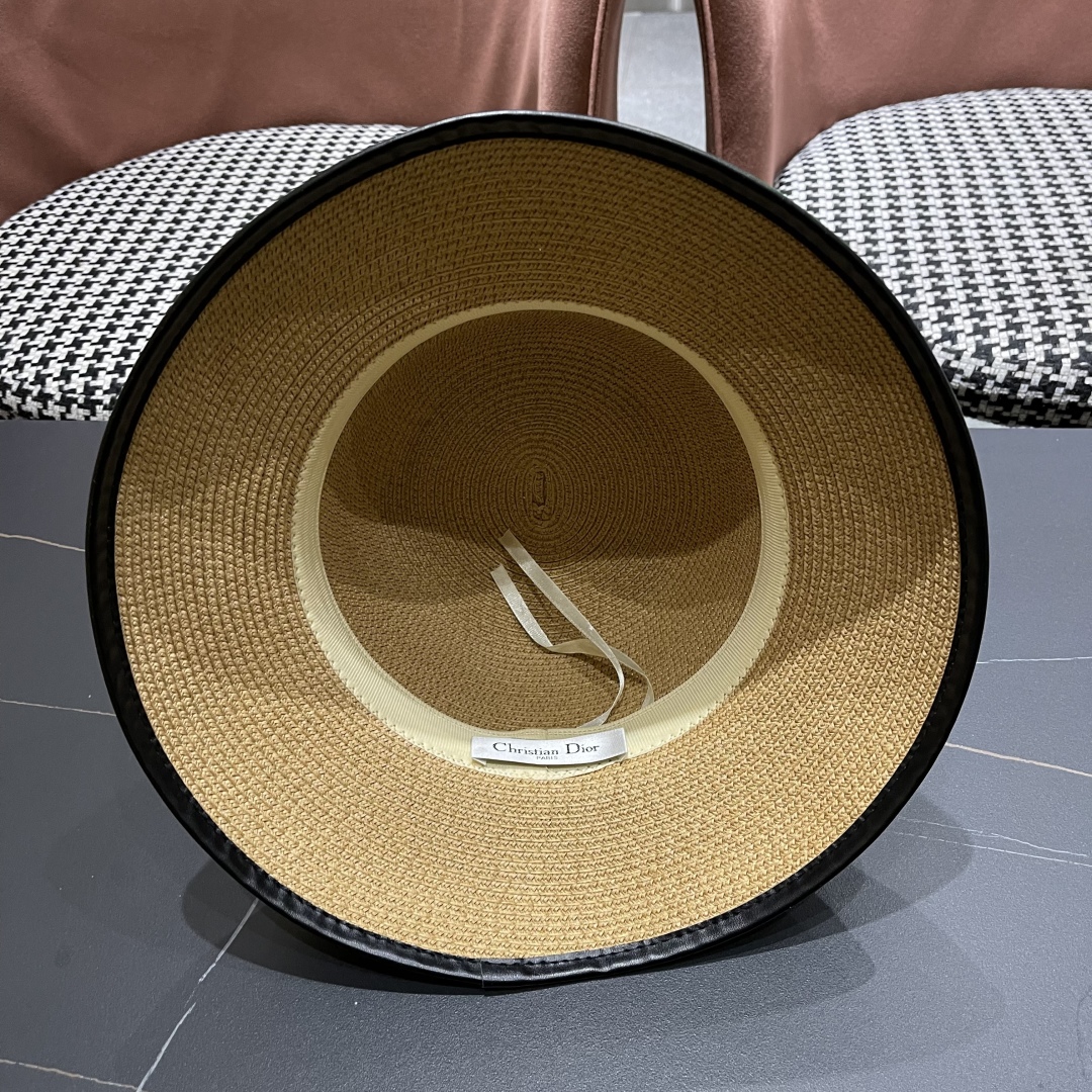  【DIOR迪奥】2025新款水桶草帽盆帽🤩沙滩风，简约大方，百搭单品～出街首选，新款帽型超美腻，新品上