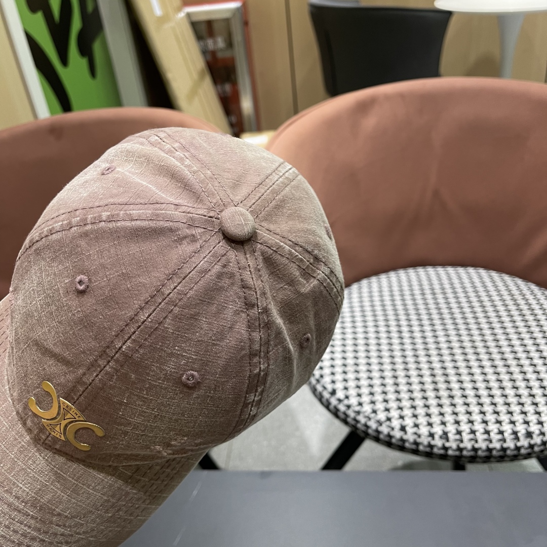 💛赛琳 CELINE 25春款棒球帽🧢 🔥新款棒球帽🧢，出街必备超好搭配，赶紧入手！