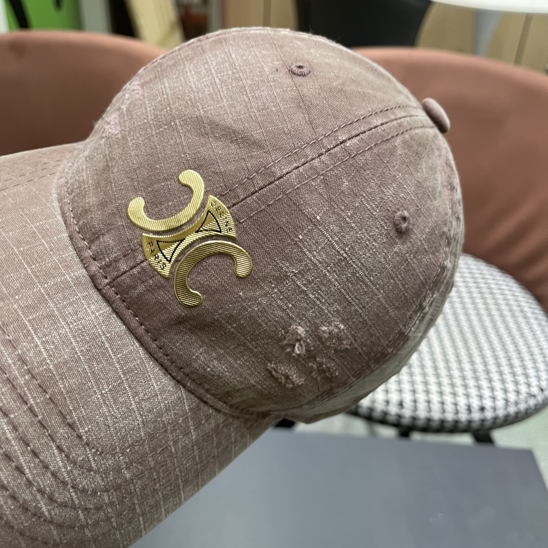 💛赛琳 CELINE 25春款棒球帽🧢 🔥新款棒球帽🧢，出街必备超好搭配，赶紧入手！