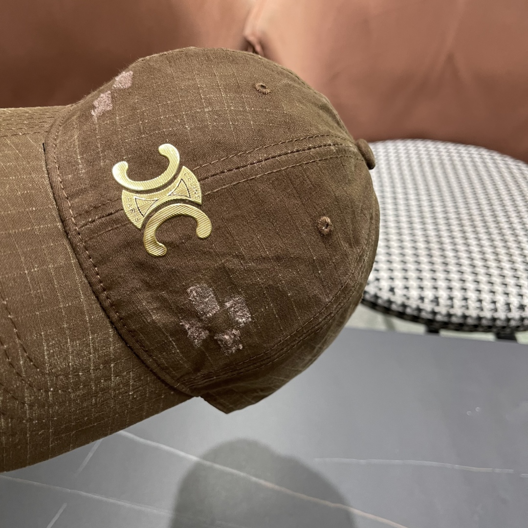 💛赛琳 CELINE 25春款棒球帽🧢 🔥新款棒球帽🧢，出街必备超好搭配，赶紧入手！