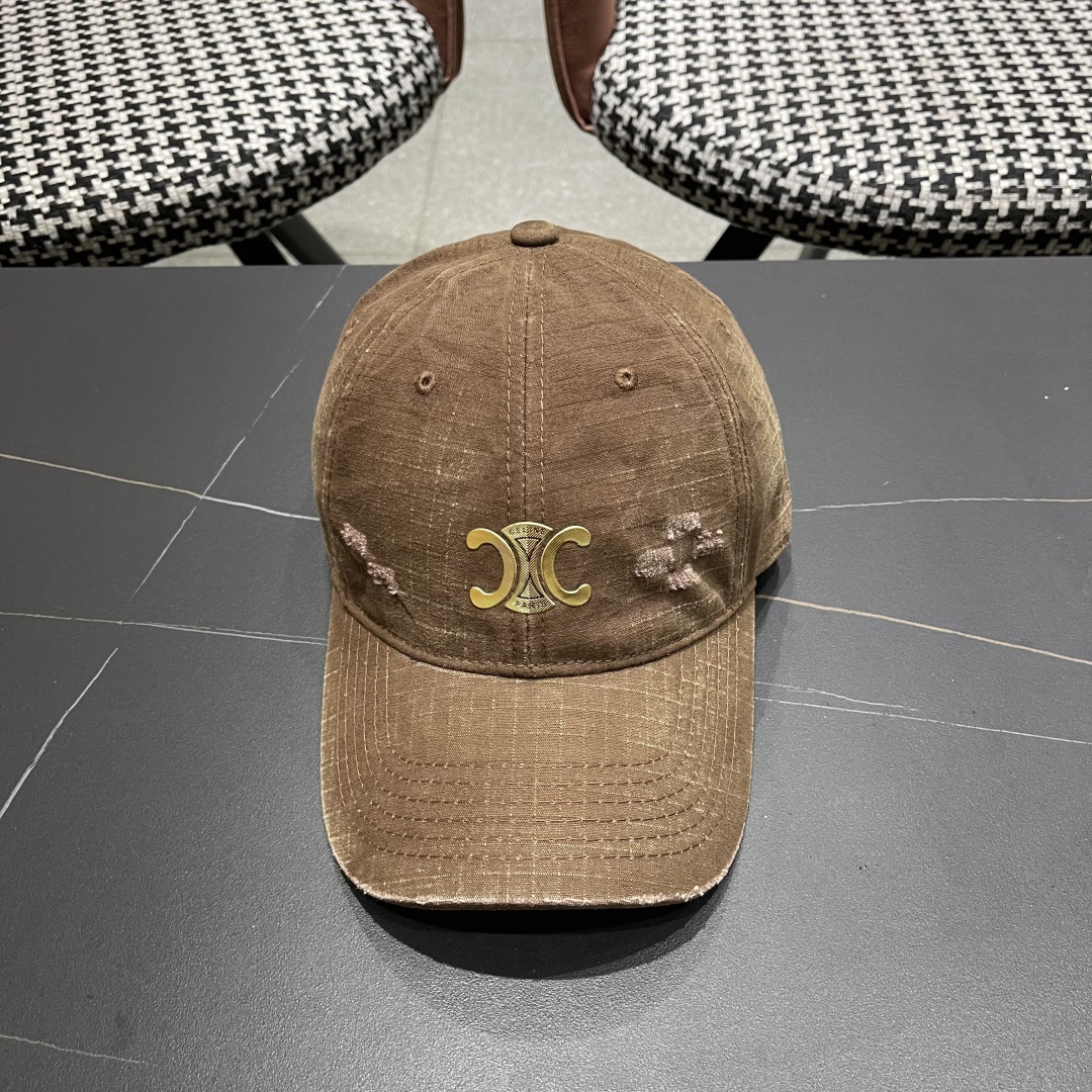 💛赛琳 CELINE 25春款棒球帽🧢 🔥新款棒球帽🧢，出街必备超好搭配，赶紧入手！