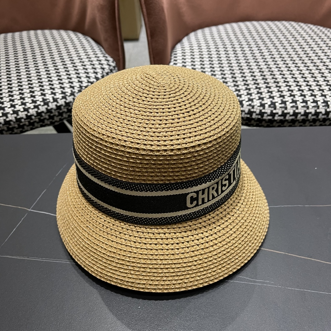  【DIOR迪奥】2025新款水桶草镂空遮阳草帽盆帽🤩沙滩风，简约大方，百搭单品～出街首选，新款帽型超美