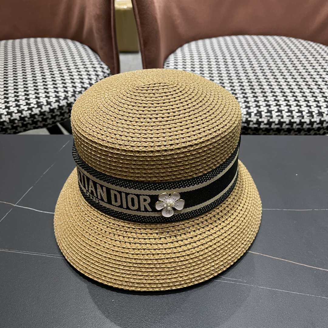  【DIOR迪奥】2025新款水桶草镂空遮阳草帽盆帽🤩沙滩风，简约大方，百搭单品～出街首选，新款帽型超美