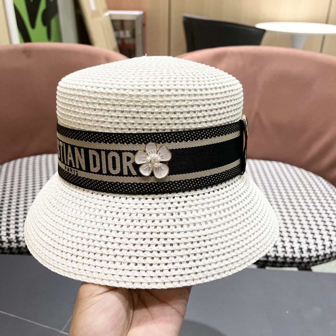  【DIOR迪奥】2025新款水桶草镂空遮阳草帽盆帽🤩沙滩风，简约大方，百搭单品～出街首选，新款帽型超美
