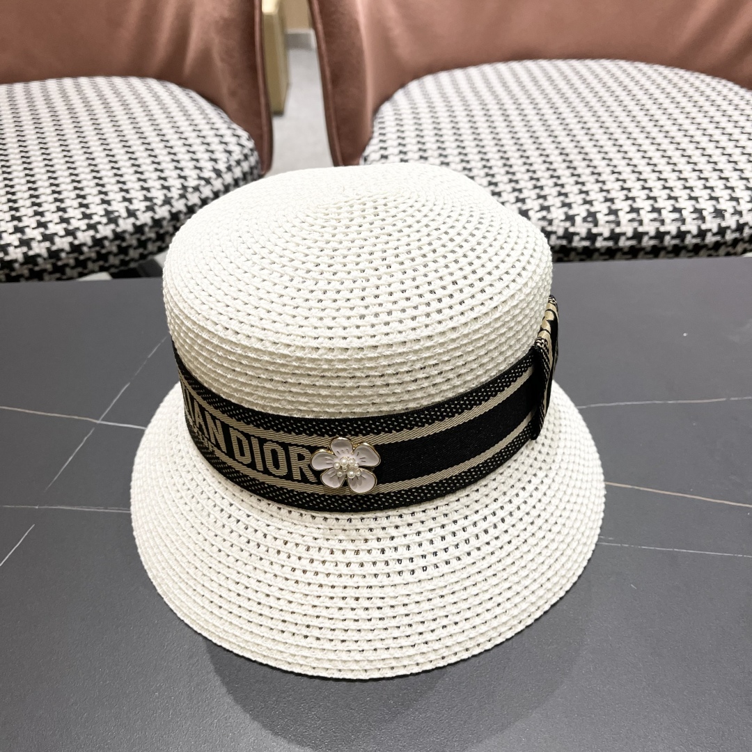  【DIOR迪奥】2025新款水桶草镂空遮阳草帽盆帽🤩沙滩风，简约大方，百搭单品～出街首选，新款帽型超美