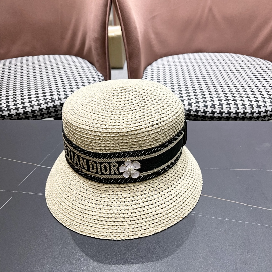  【DIOR迪奥】2025新款水桶草镂空遮阳草帽盆帽🤩沙滩风，简约大方，百搭单品～出街首选，新款帽型超美