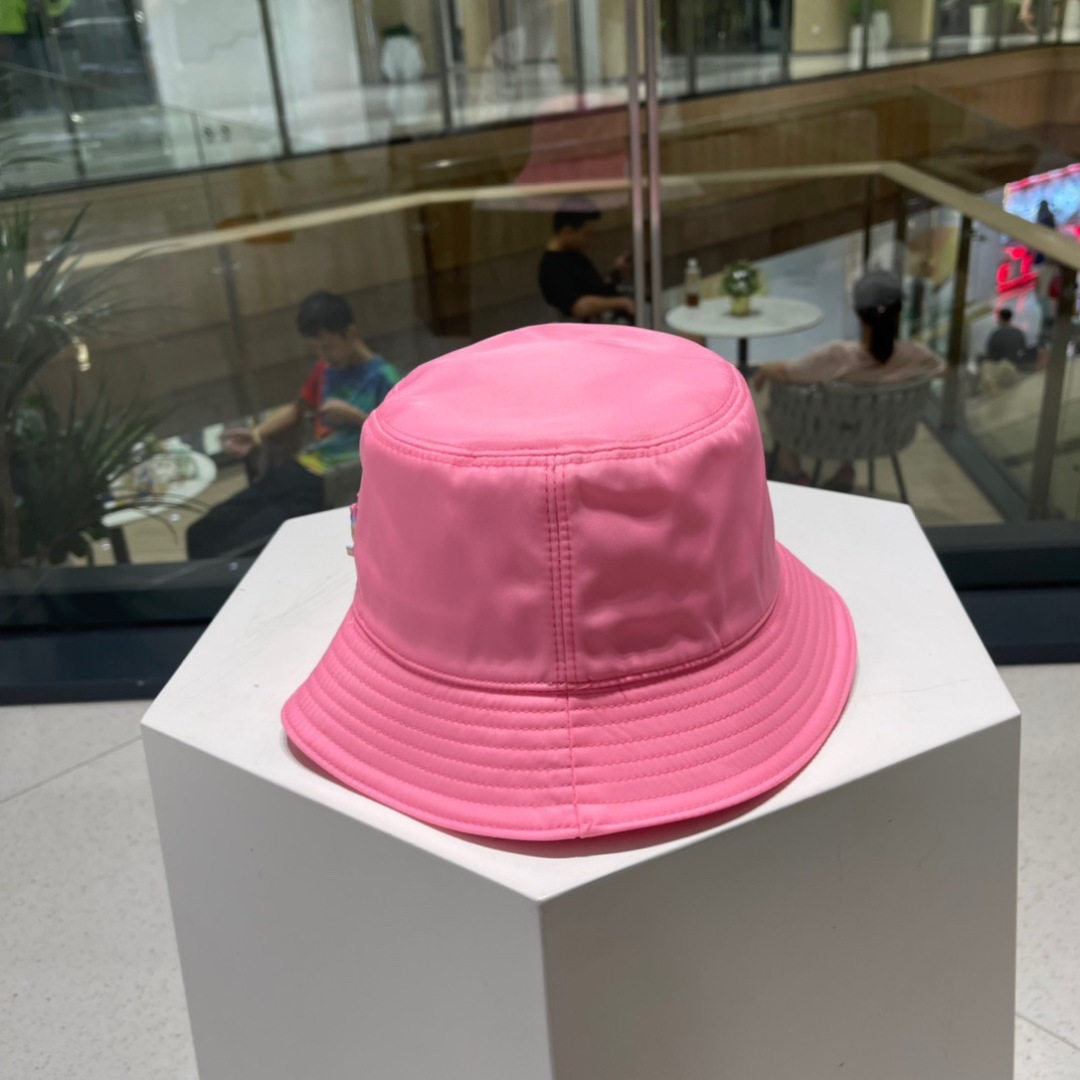  LV路易威登出经典渔夫帽，非常经典的经典，流行的复古美，四季可用，出门必备，非常显脸小