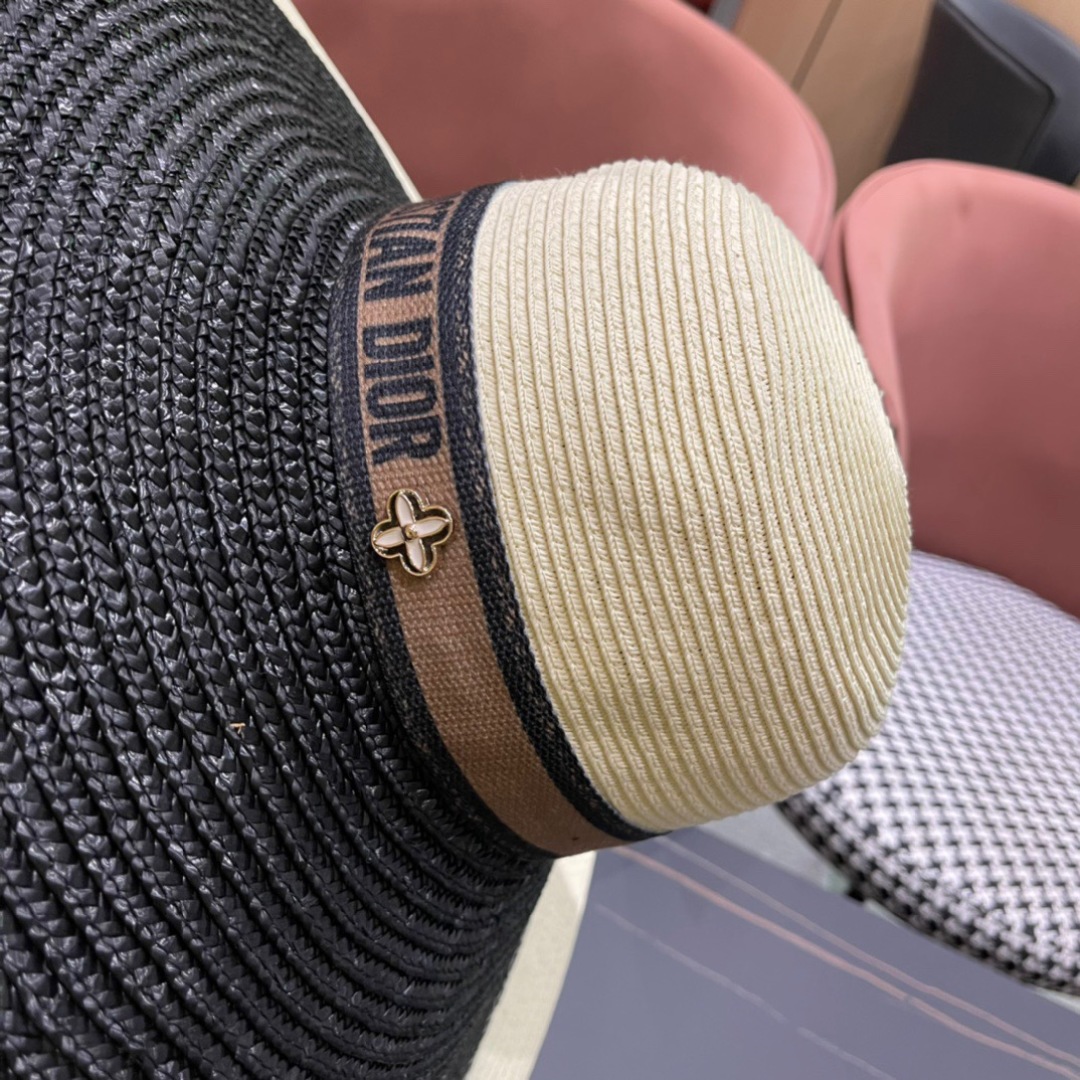  DIOR👒迪奥 2024春夏新大沿草帽👏简约大方，百搭单品～出街首选，新品上架