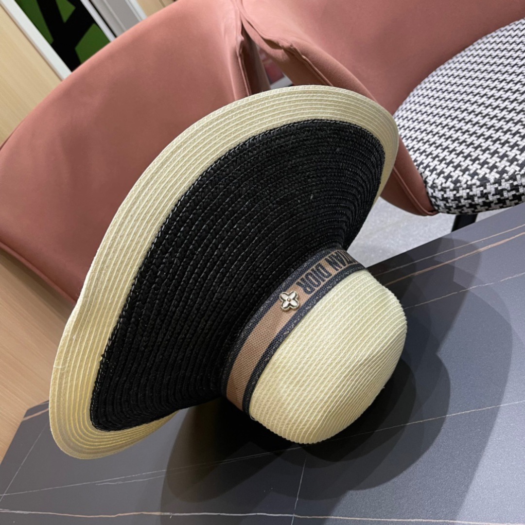  DIOR👒迪奥 2024春夏新大沿草帽👏简约大方，百搭单品～出街首选，新品上架