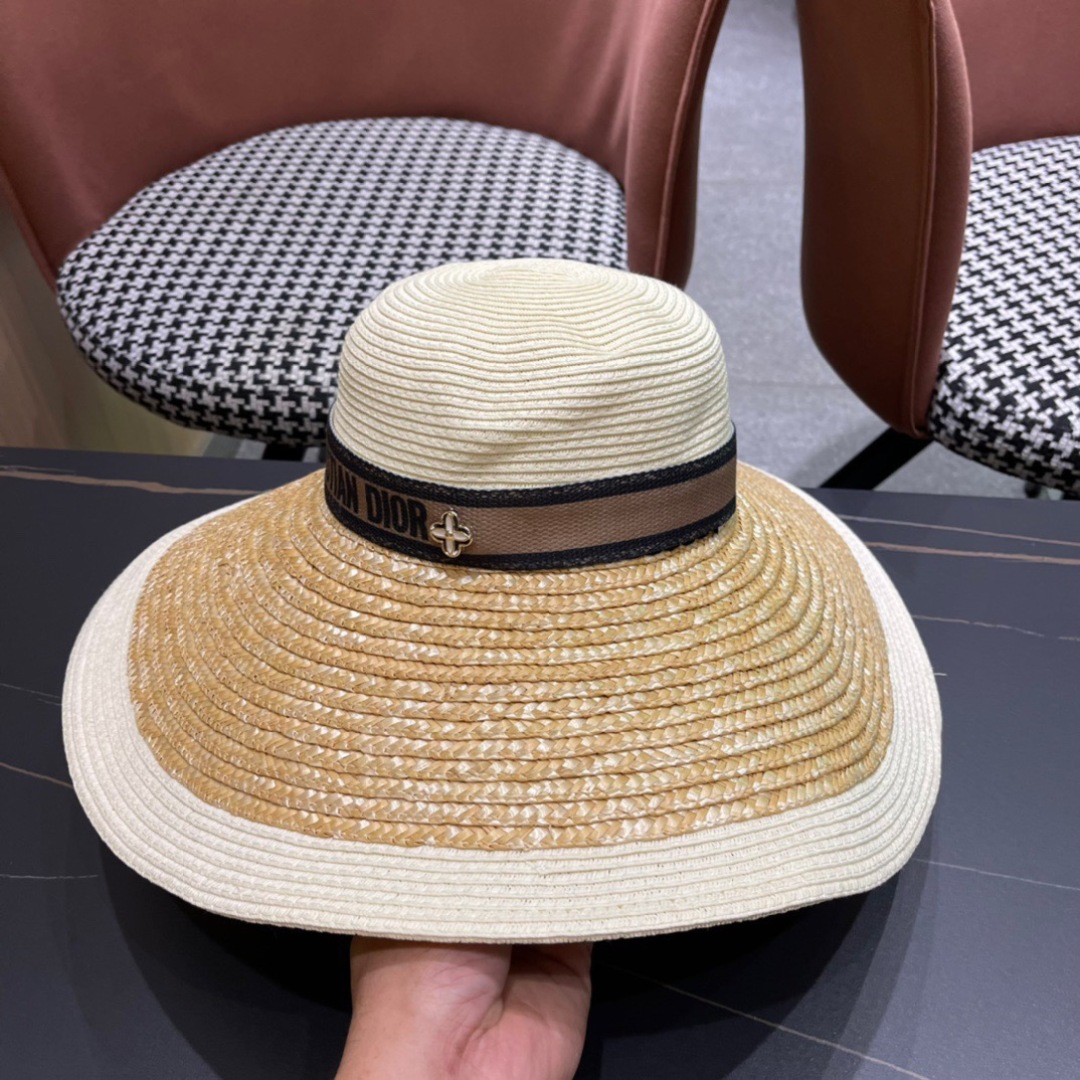  DIOR👒迪奥 2024春夏新大沿草帽👏简约大方，百搭单品～出街首选，新品上架