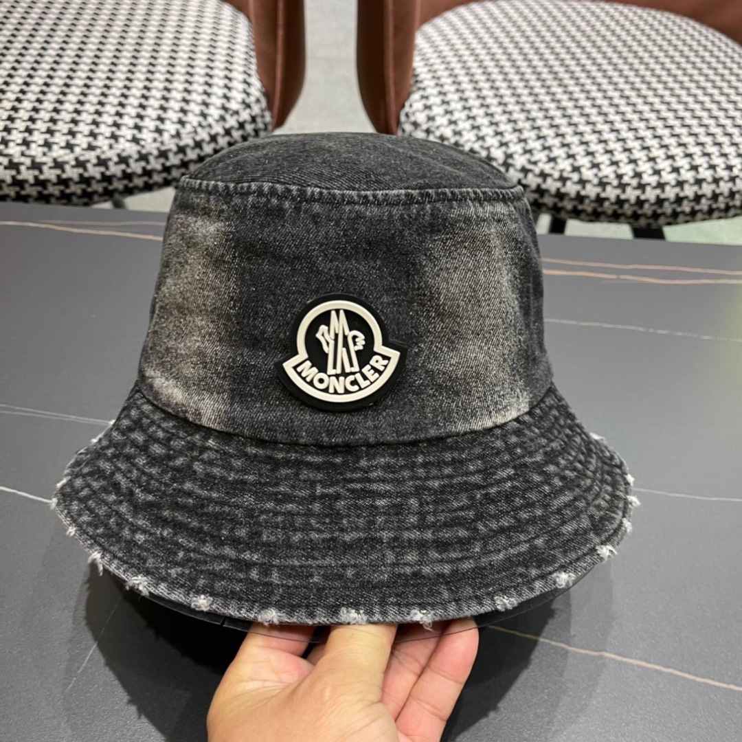   Moncler蒙口2025新款渔夫帽，经典流行款，轻盈透气！质量超赞，