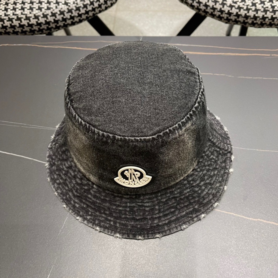   Moncler蒙口2025新款渔夫帽，经典流行款，轻盈透气！质量超赞，
