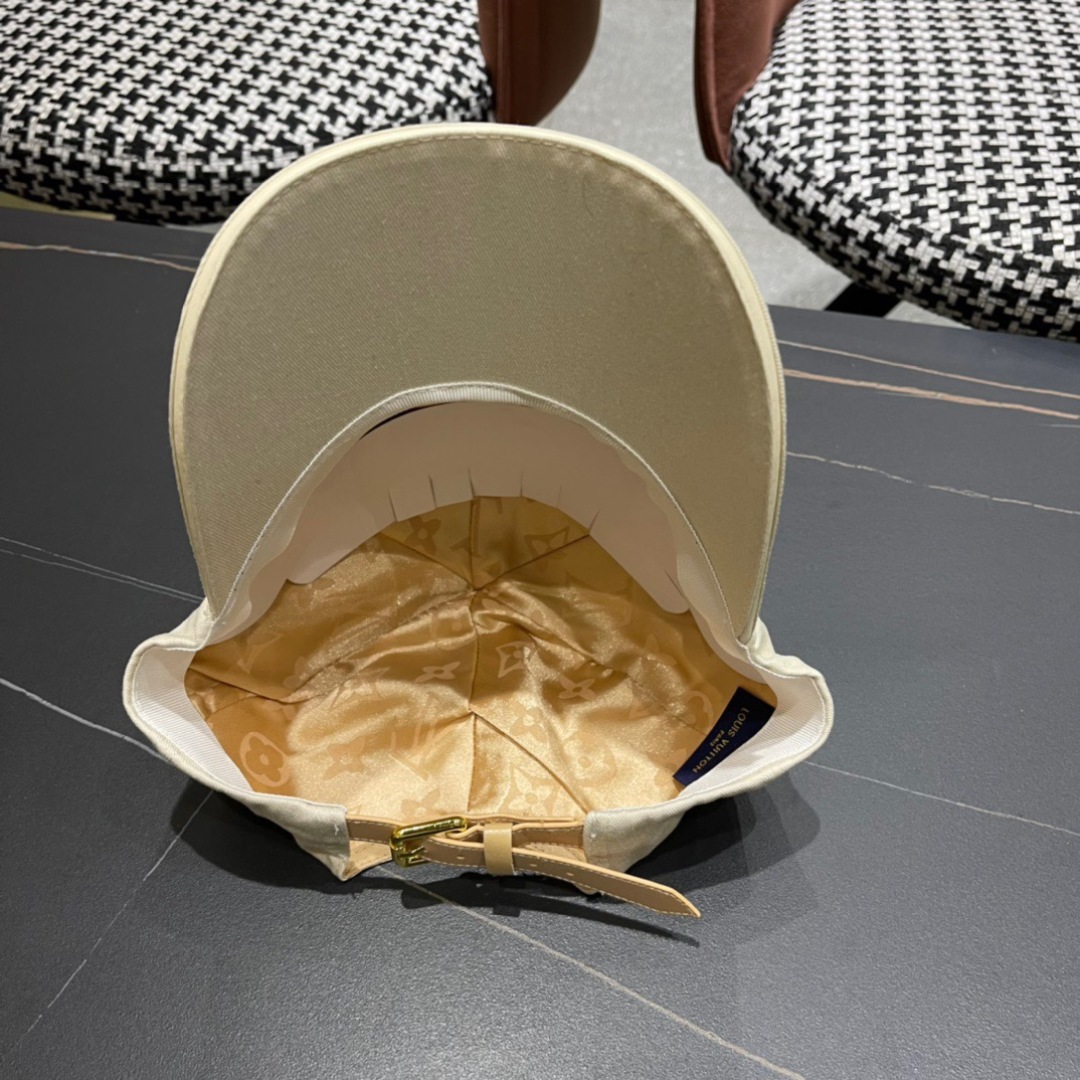  新款出货！LV路易威登新款原单棒球帽， 专柜11开模订制，纯棉内里，轻盈透气！质量超赞，基础头围56，