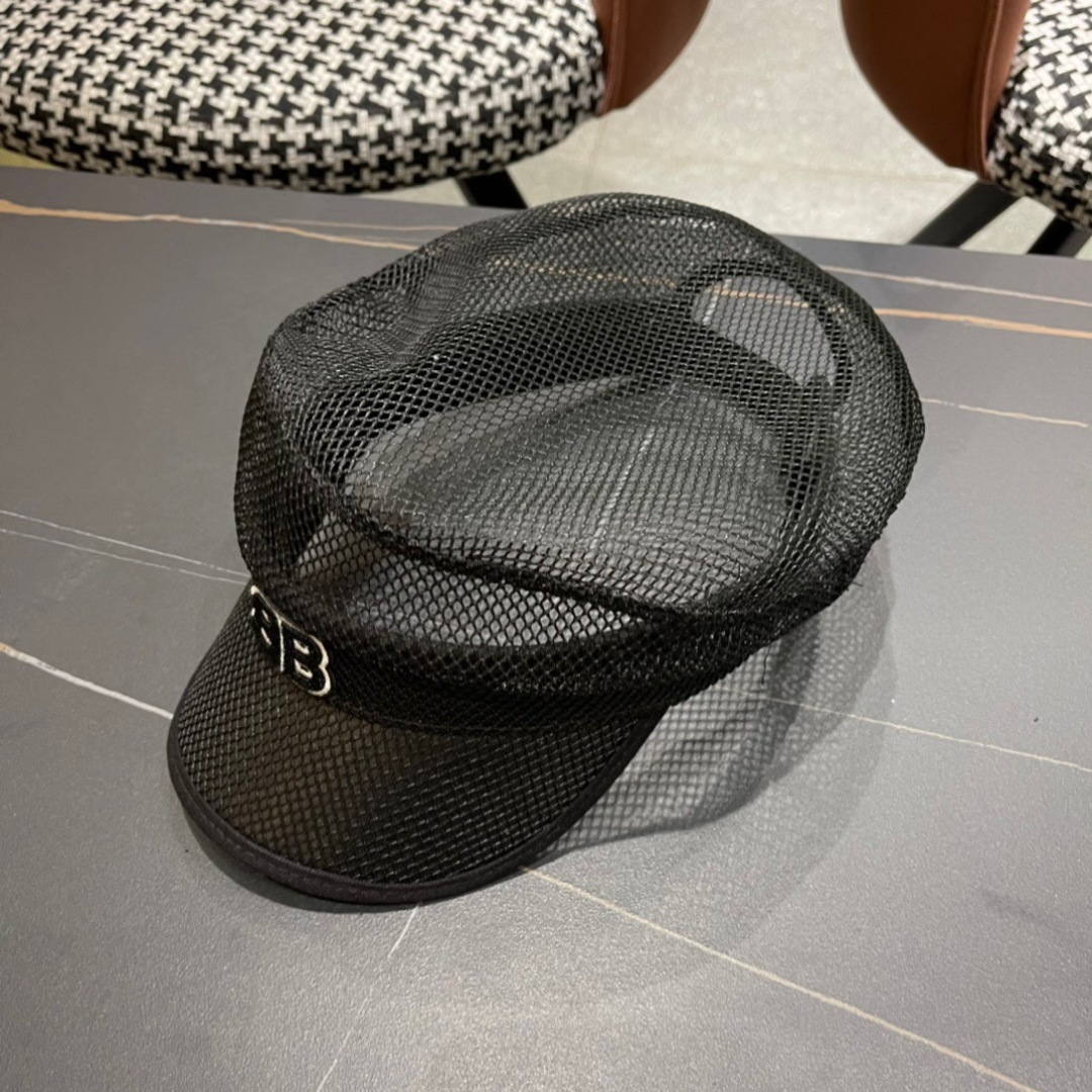    Balenciaga 巴黎世家春夏新款防晒透气鸭舌帽🧢简约时尚超级无敌好看的帽子！