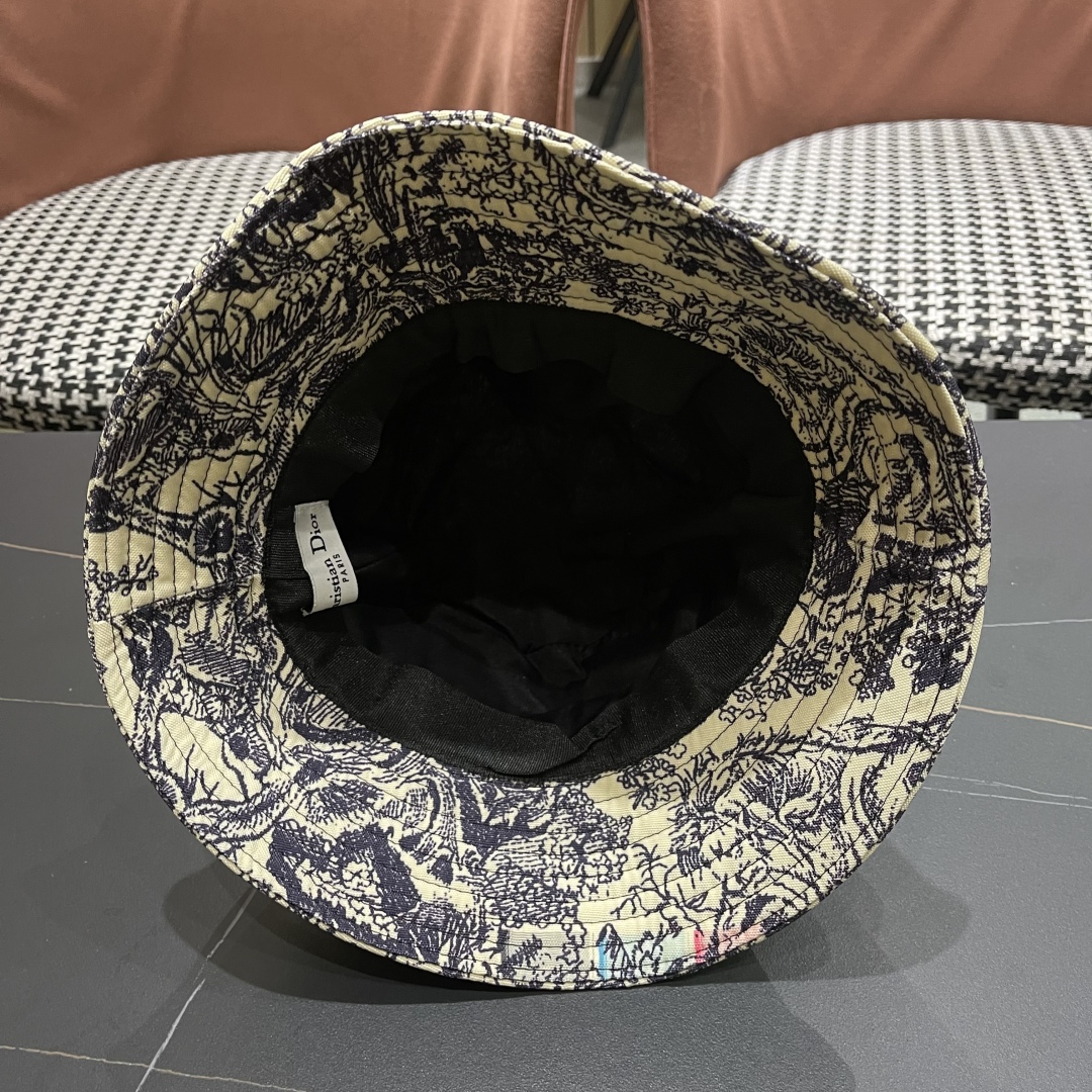  原单品质  迪奥DIOR】2025官网同步上线 韩版新款英式运动款重工定制款11原单品质 男女通用渔夫