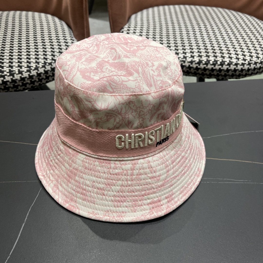  原单品质  迪奥DIOR】2025官网同步上线 韩版新款英式运动款重工定制款11原单品质 男女通用渔夫