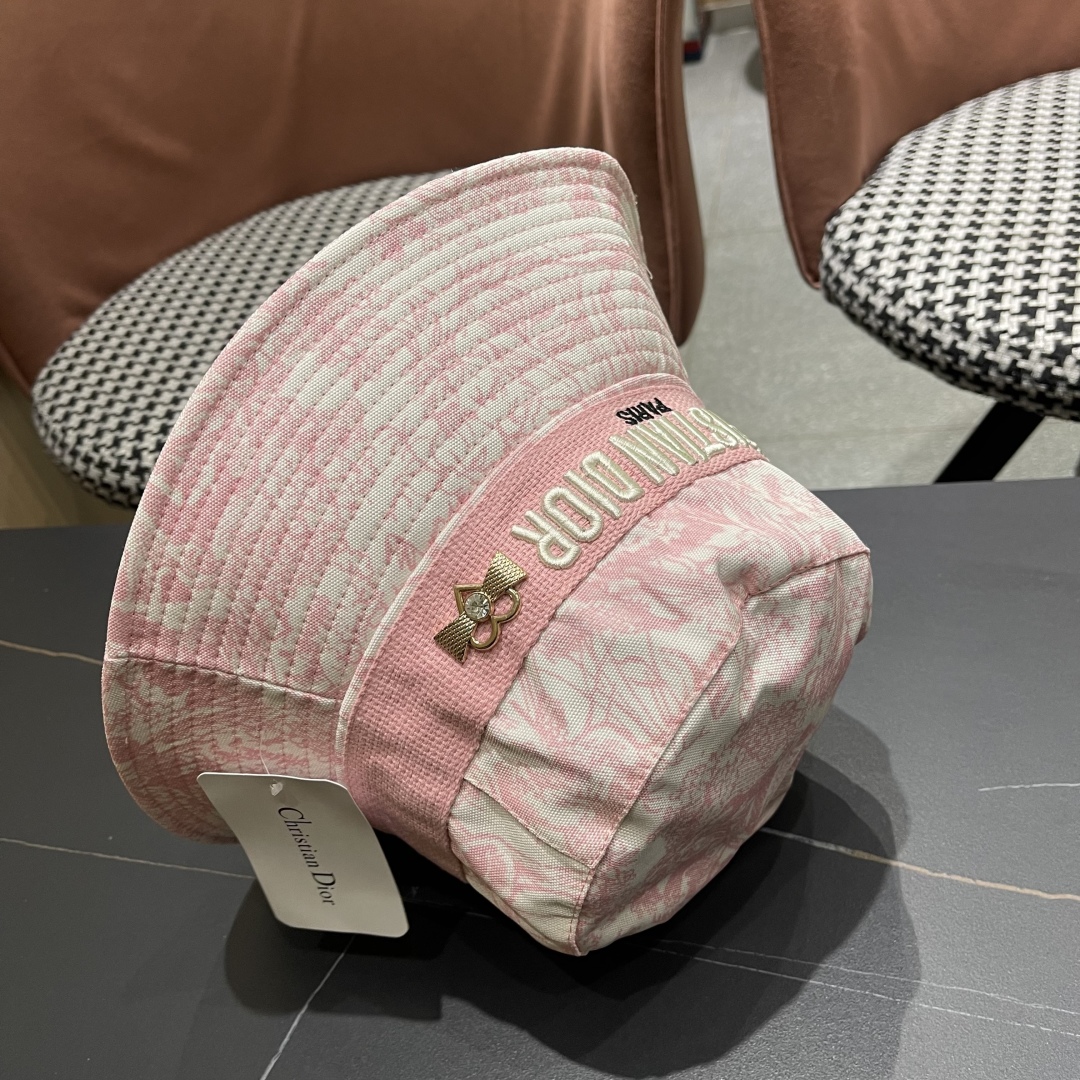  原单品质  迪奥DIOR】2025官网同步上线 韩版新款英式运动款重工定制款11原单品质 男女通用渔夫